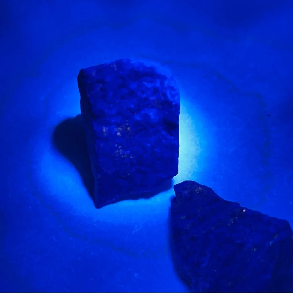 New Lapis Lazuli Third Eye Chakra Blue White Ultraviolet Natural Tumble Crystals